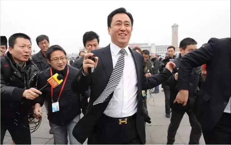 许家印67亿港元入股...